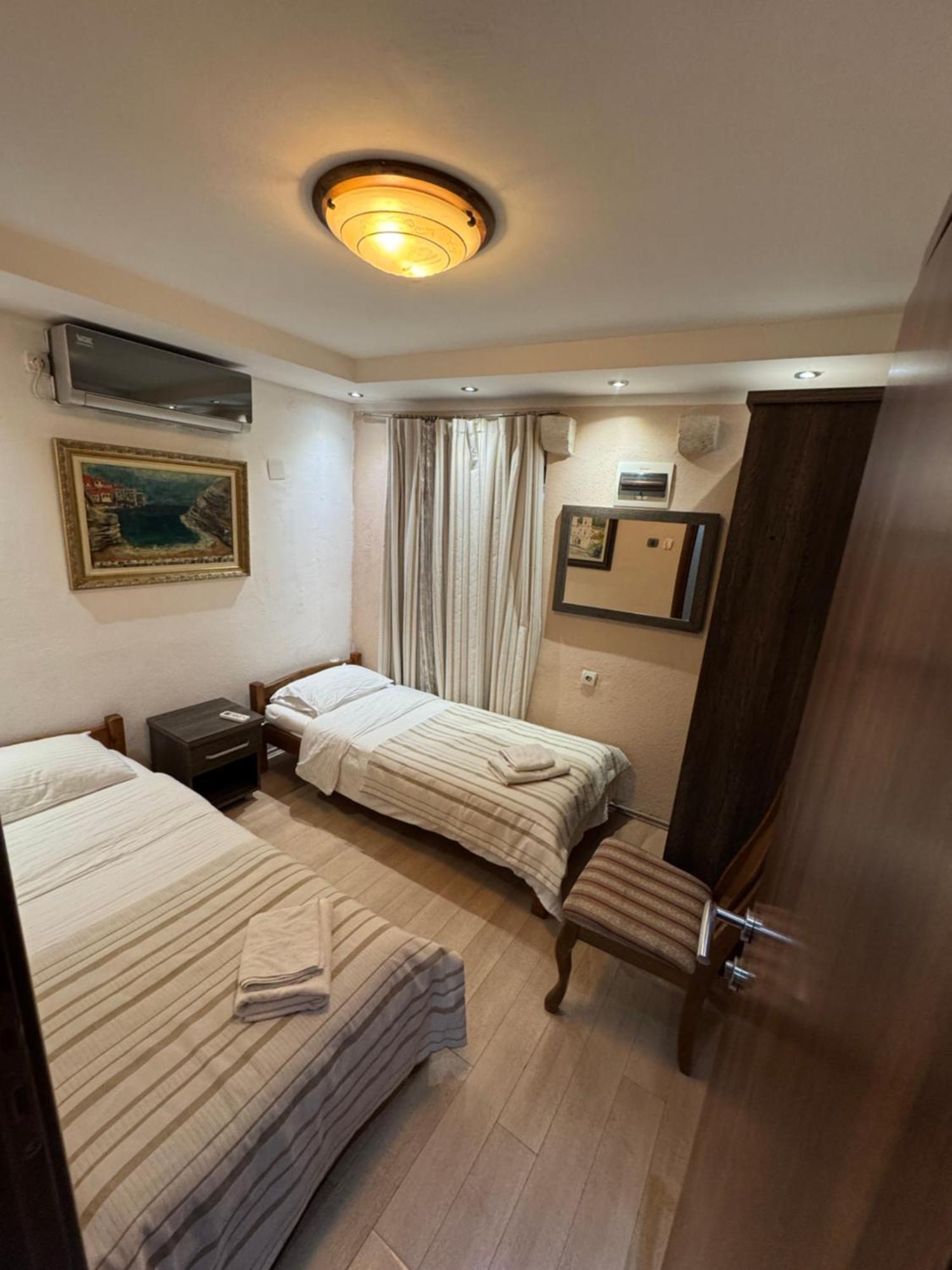 Vita Mundo Hotel Kotor Buitenkant foto